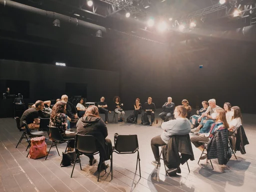 A group of students from Sapienza University of Rome with the the FACT company in a meeting/workshop about the performance Destinazione non umana. Besides the performative work, the company continues engaging with schools and universities, involving students in their projects and training them as facilitators/artist educators. Source: FACT facebook page.